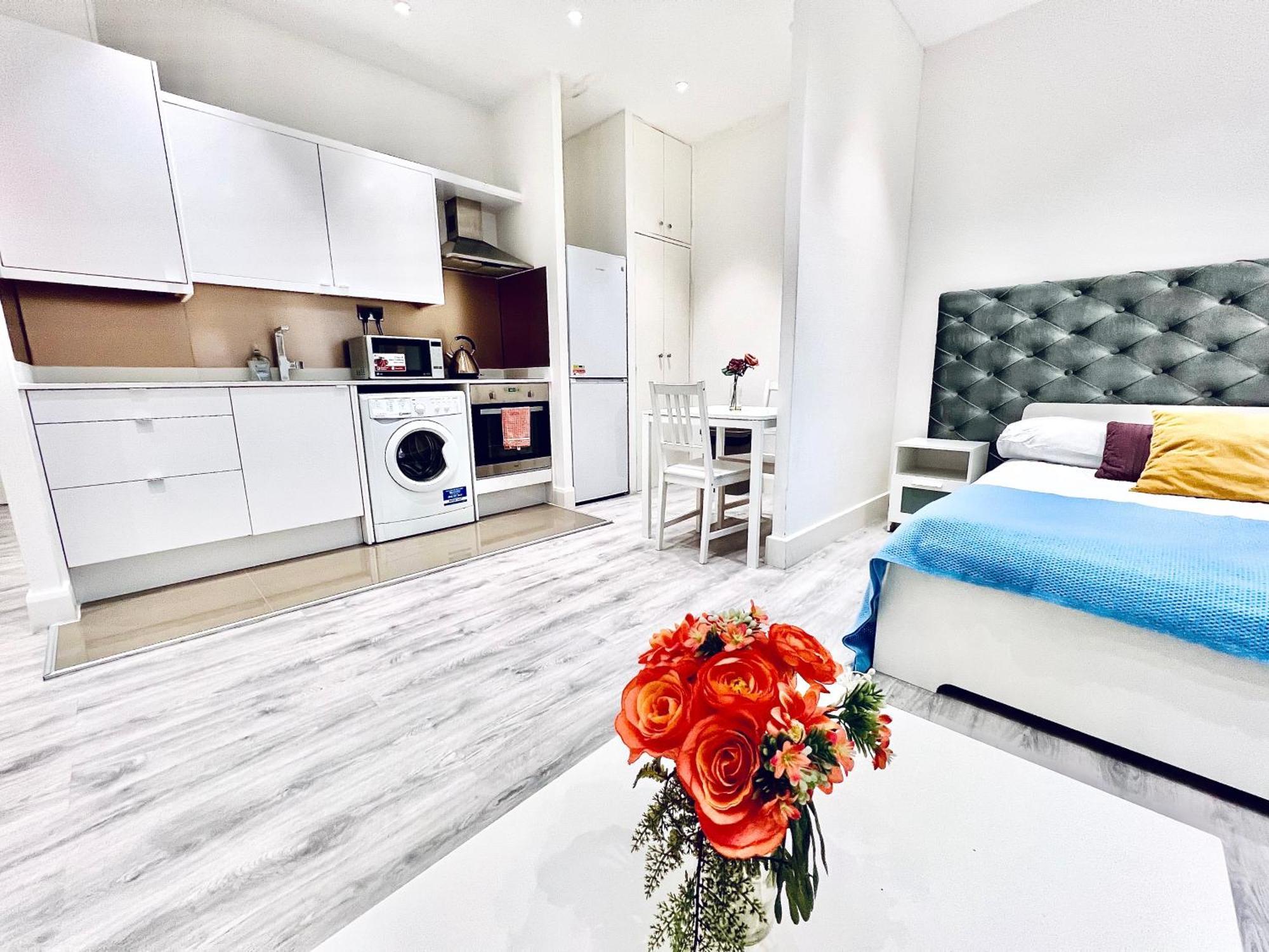 Harrow Apartments Londen Buitenkant foto