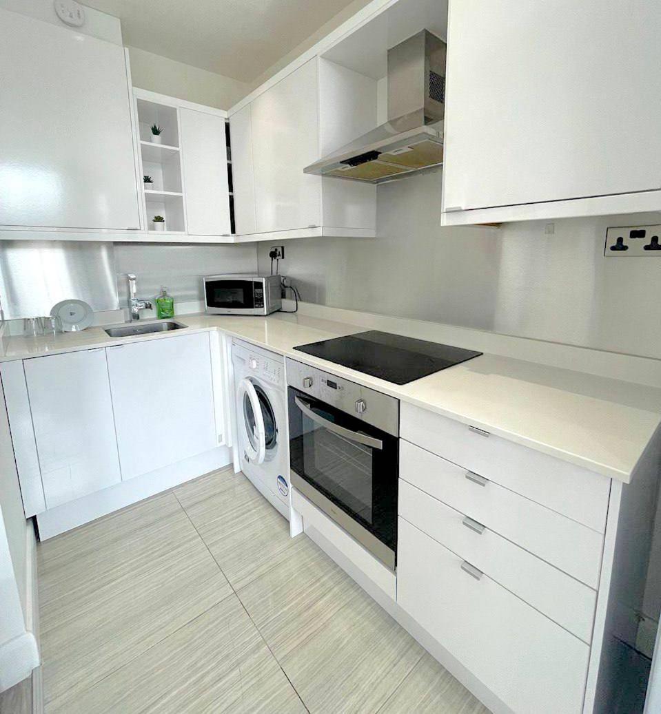 Harrow Apartments Londen Buitenkant foto
